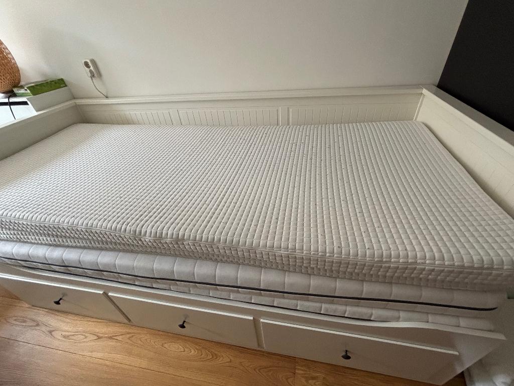 Knappstad bed topper, Ophalen, Gebruikt, Wit, Tweepersoons