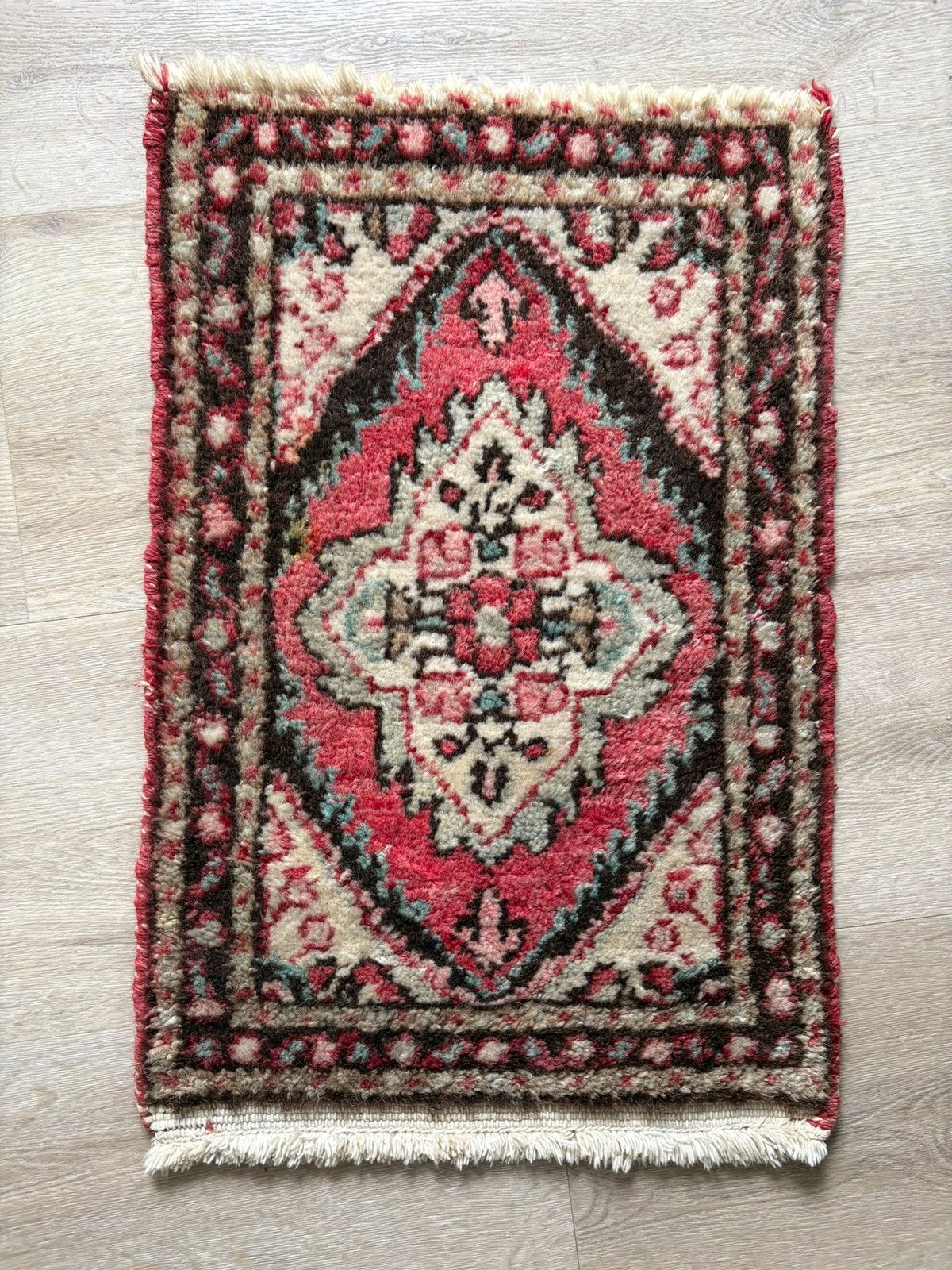 Vintage iraans tapijt, Ophalen of Verzenden, Rechthoekig, 50 tot 100 cm