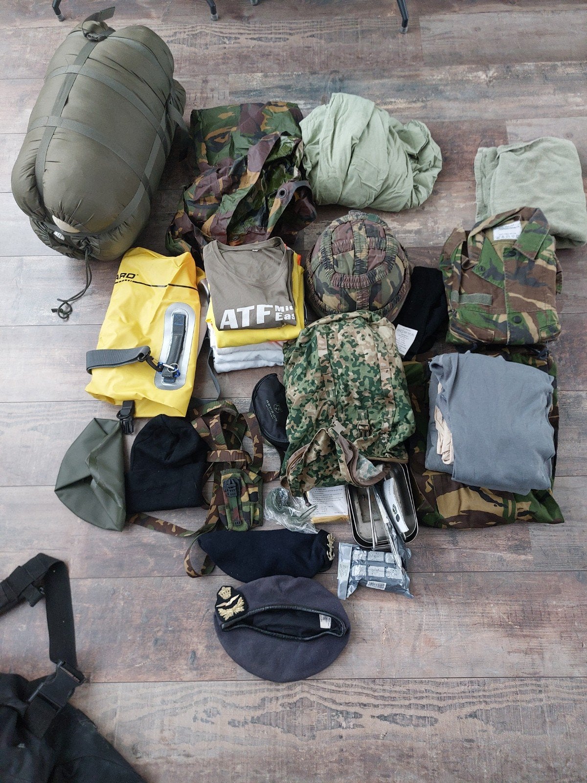 NL Legerspullen: Marine, Luchtmacht & Landmacht Collectie, Ophalen, Luchtmacht, Nederland, Kleding of Schoenen