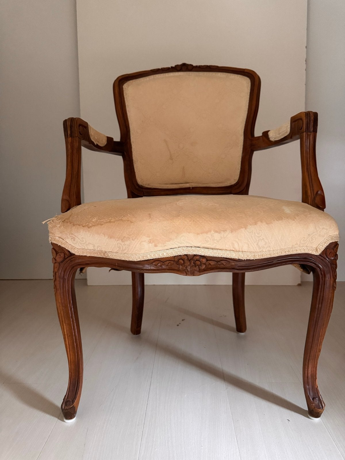 Antieke Franse Fauteuil (Lodewijk XV)– Stoffeerproject, Ophalen