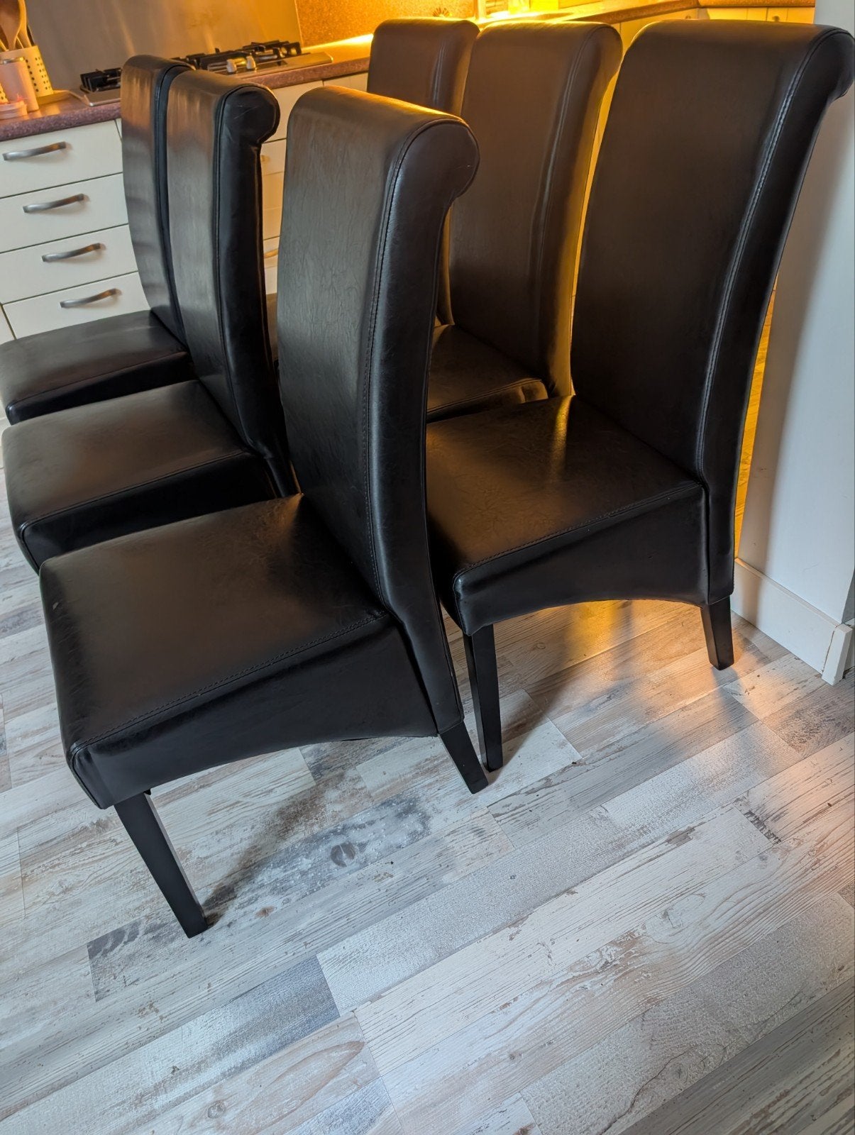 6x IKEA Bergmund eetkamerstoelen, zwart kunstleer, Huis en Inrichting, Ophalen, Kunststof, Gebruikt, Zwart