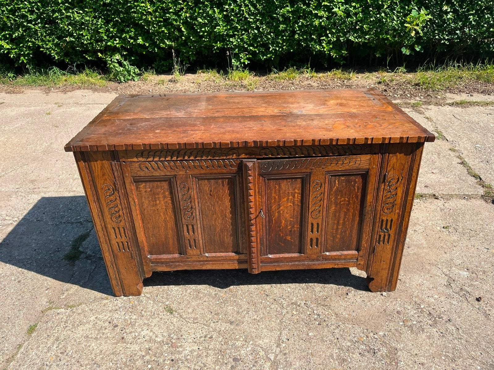 Antieke houten dressoir, Ophalen