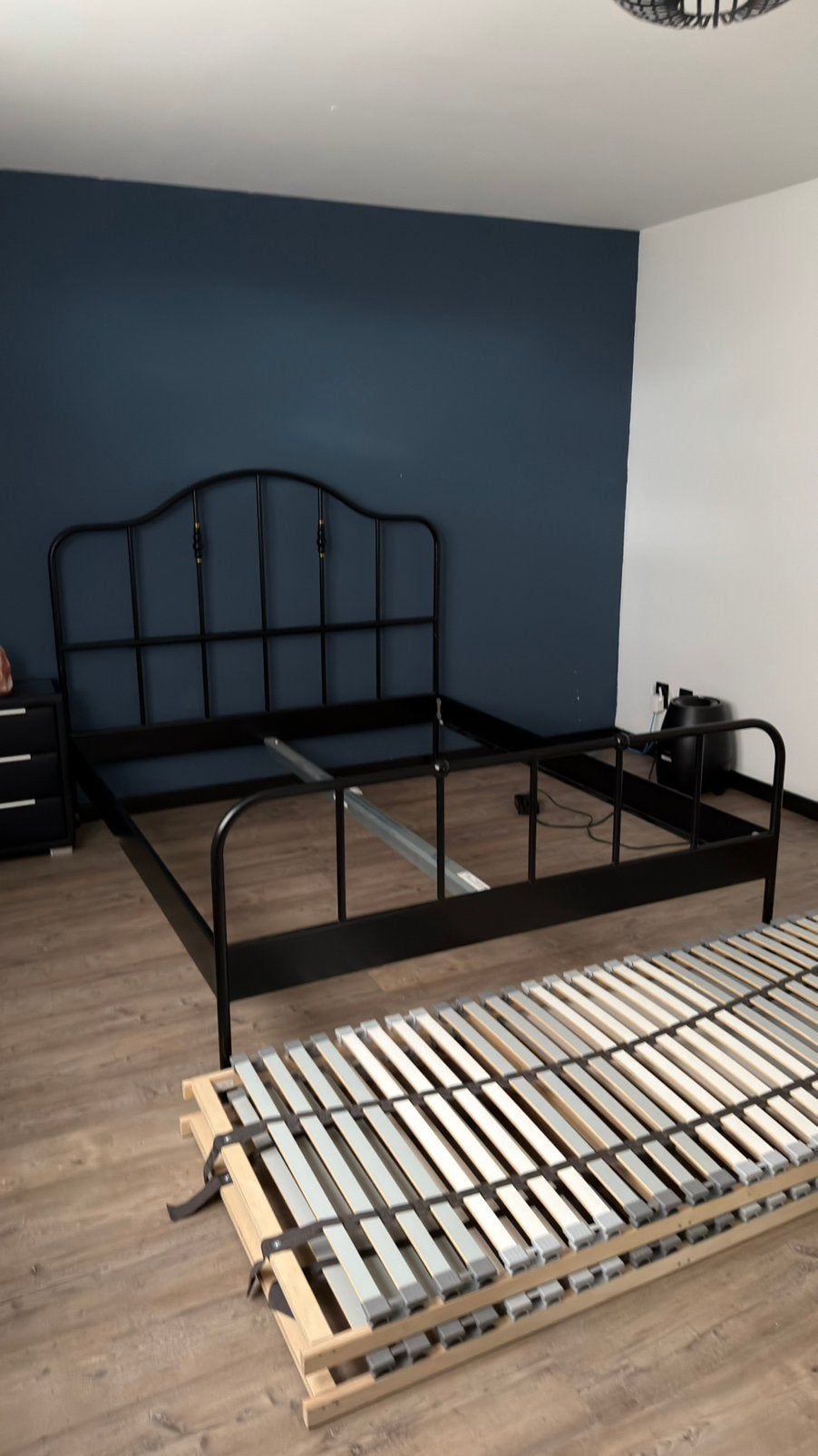 Ikea Sagstua bed 160x200, Ophalen, Gebruikt, Zwart, Tweepersoons