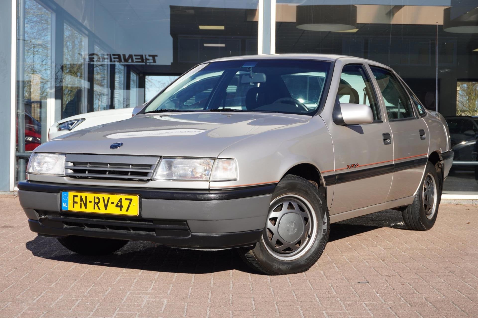 Opel Vectra 1.8i GL Frisco | Youngtimer | 5deurs | 143.000km, Auto's, Opel, Voorwielaandrijving, Stof, Gebruikt, 4 cilinders