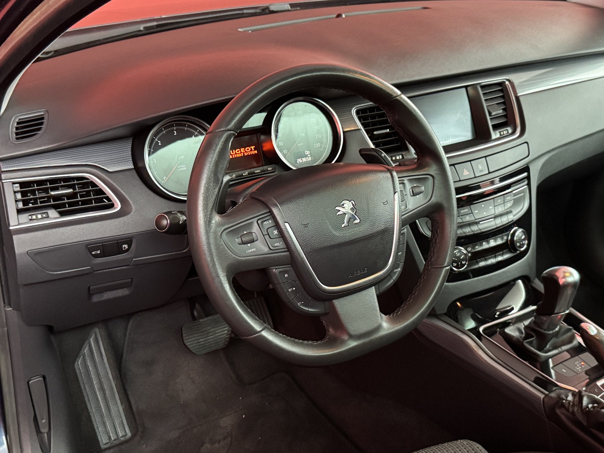 Peugeot 508 SW 1.6 e-HDi Blue Lease Executive, Auto's, Euro 5, Stof, Gebruikt, 4 cilinders