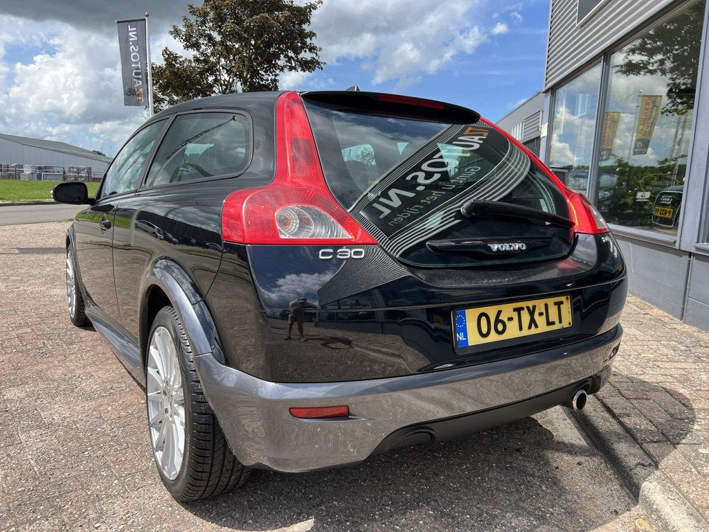 Volvo C30 2.4i Momentum (bj 2007), Auto's, Volvo, Voorwielaandrijving, Gebruikt, 700 kg, 4 stoelen