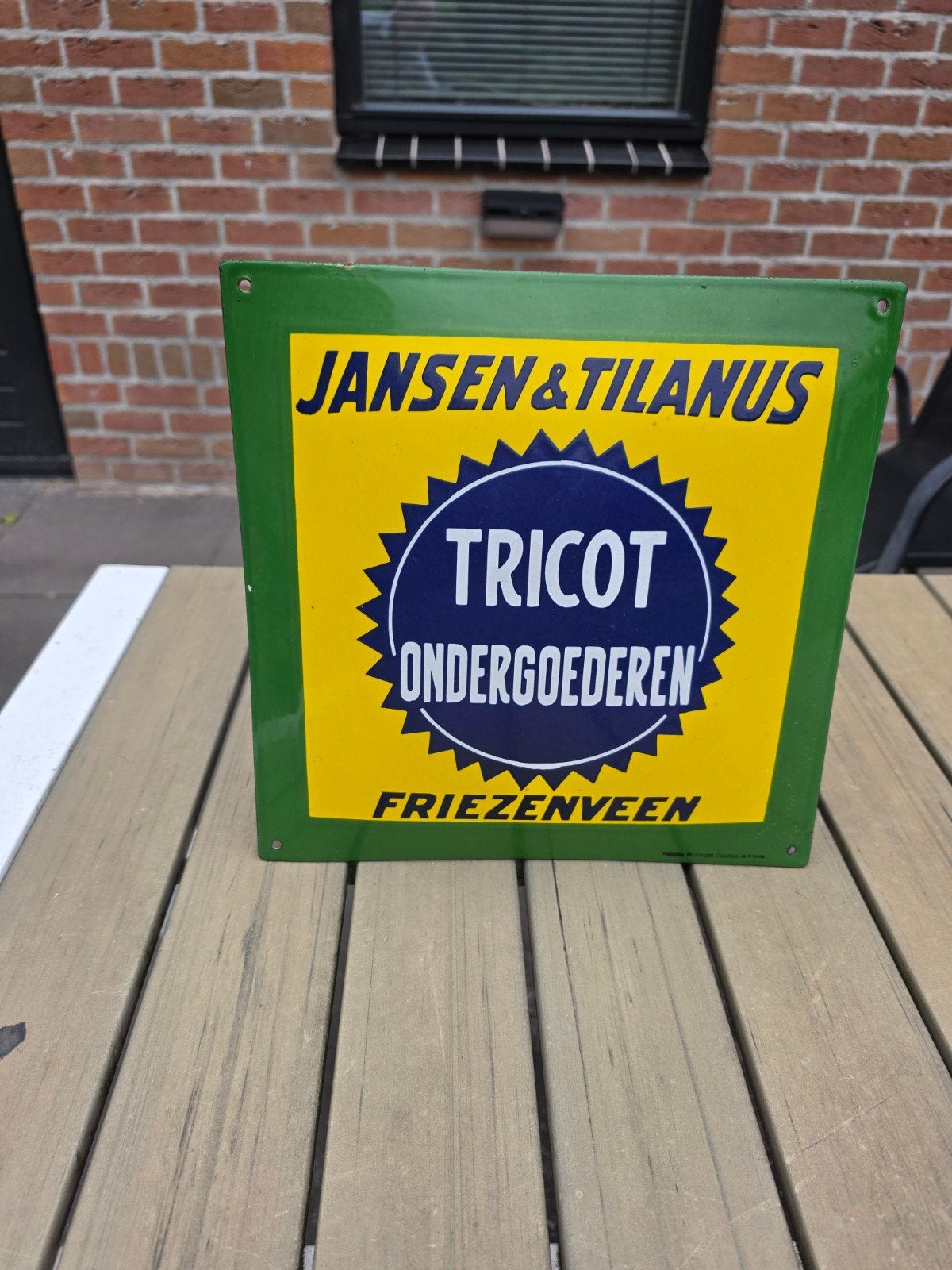 Jansen en Tilanus Friezeveen ondergoed emaille reclamebord, Ophalen of Verzenden, Gebruikt, Reclamebord