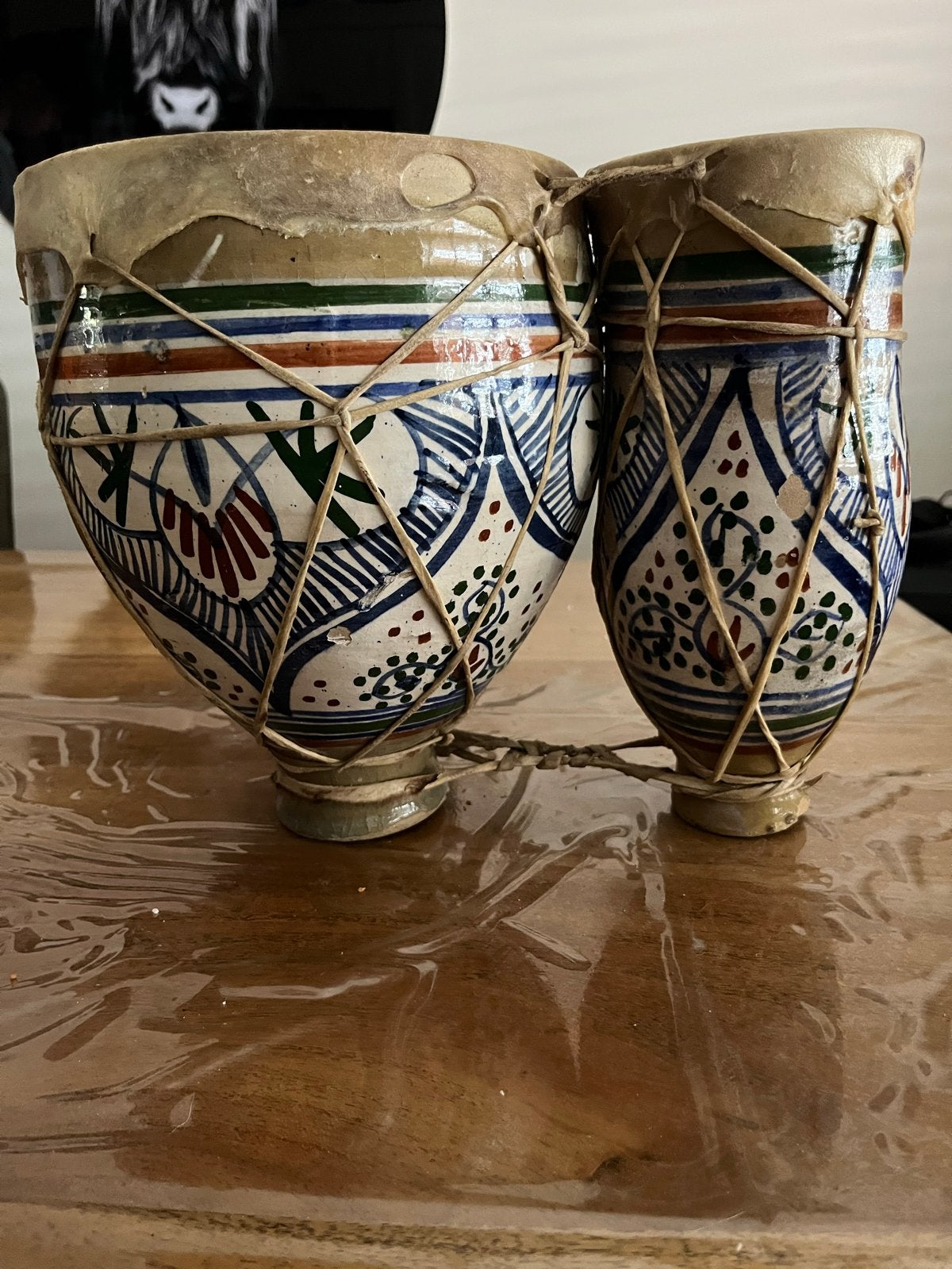 Decoratieve Afrikaanse Bongo Trommels - Handgemaakt, Muziek en Instrumenten, Percussie, Ophalen, Gebruikt, Trommel