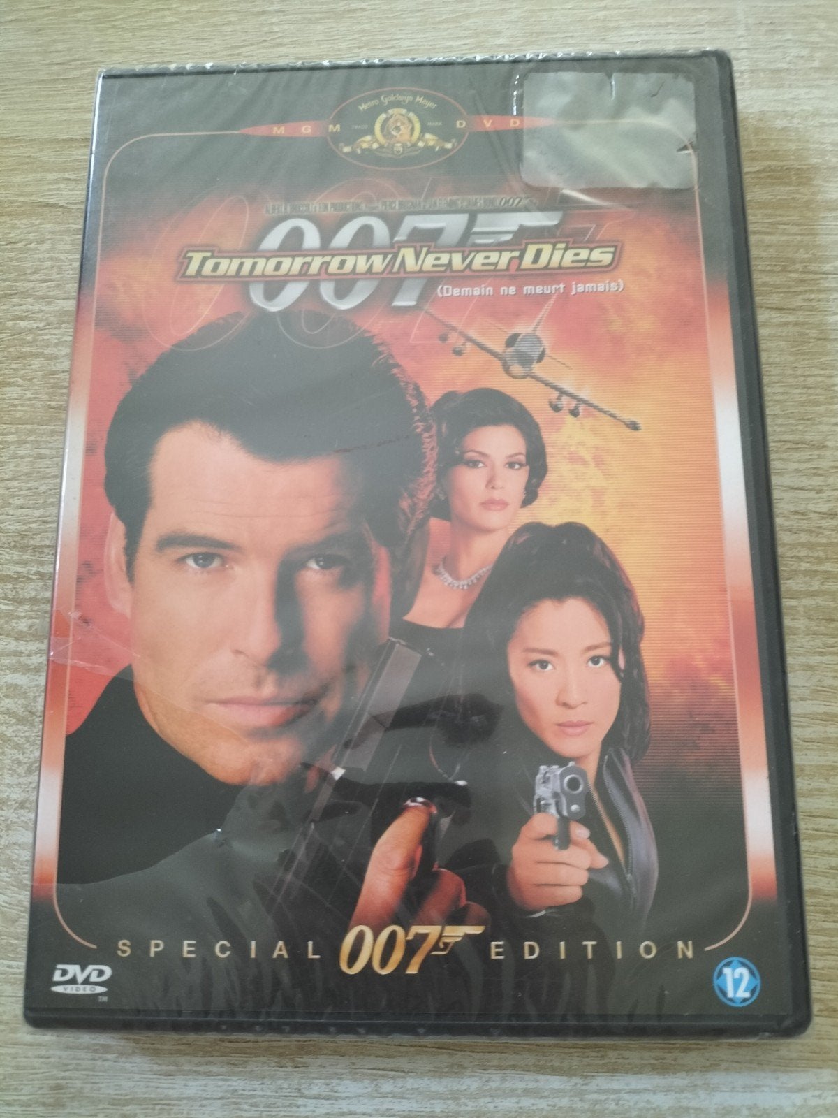 Tomorrow never dies, Ophalen of Verzenden, Nieuw in verpakking