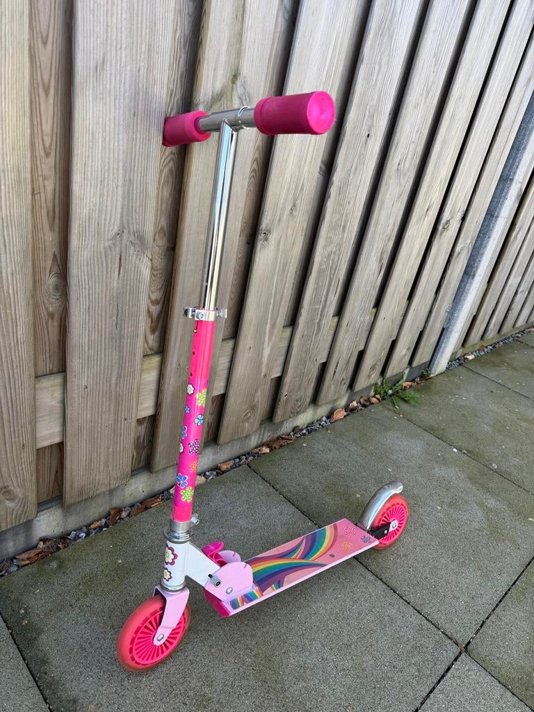 Leuke roze kinderstep voor meisjes - Regenboog design, Fietsen en Brommers, Steps, Ophalen of Verzenden, Gebruikt, Gewone step