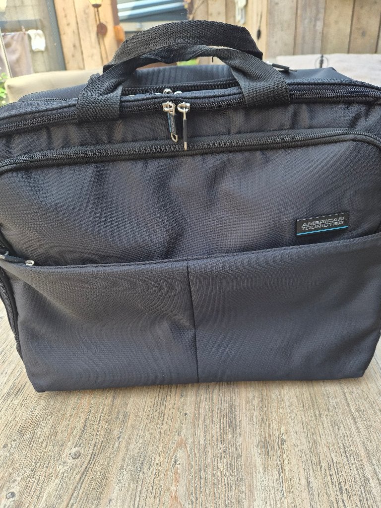 Laptoptas, Computers en Software, Laptoptassen, Ophalen, Gebruikt, 17 inch of meer, Aktetas