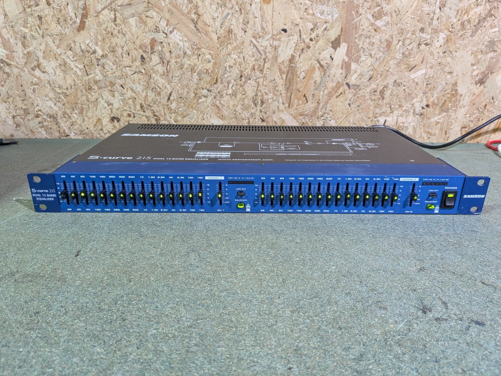 Samson S-curve 215 Dual 15 Band Equalizer, Ophalen of Verzenden, Gebruikt, Equalizer