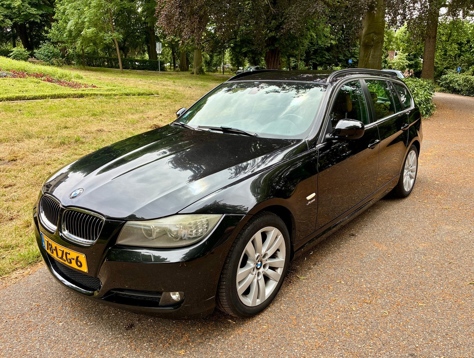 BMW 3-Serie 325i Xdrive 218pk Aut. 2010 Zwart, Auto's, BMW, Automaat, Euro 5, Vierwielaandrijving, Particulier