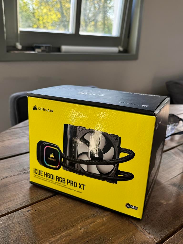 Corsair iCUE H60i RGB PRO XT Waterkoeling - Te koop wegens u, Ophalen of Verzenden, Zo goed als nieuw, Waterkoeling