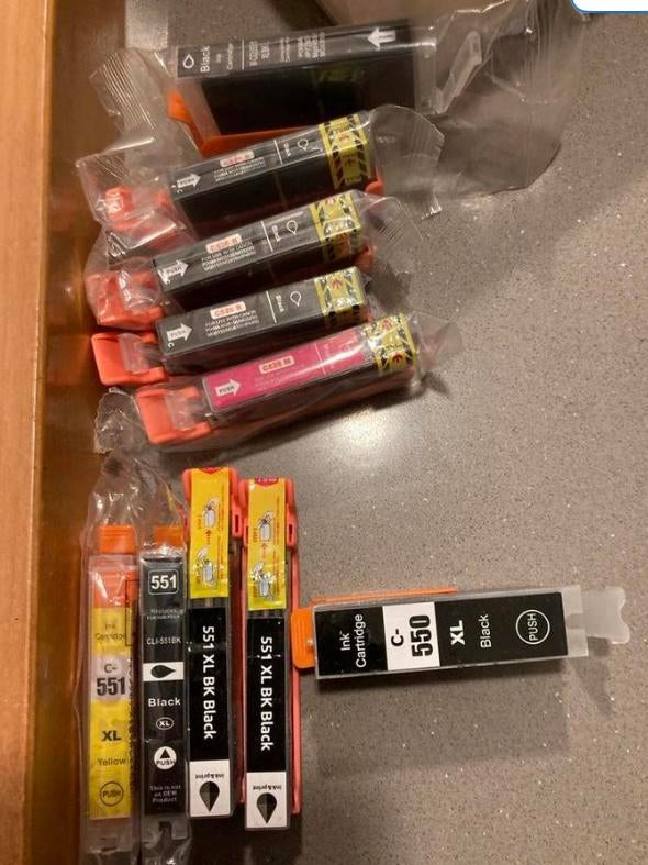 Canon Inktcartridges: 551, 550, C526, Computers en Software, Printerbenodigdheden, Ophalen of Verzenden, Zo goed als nieuw