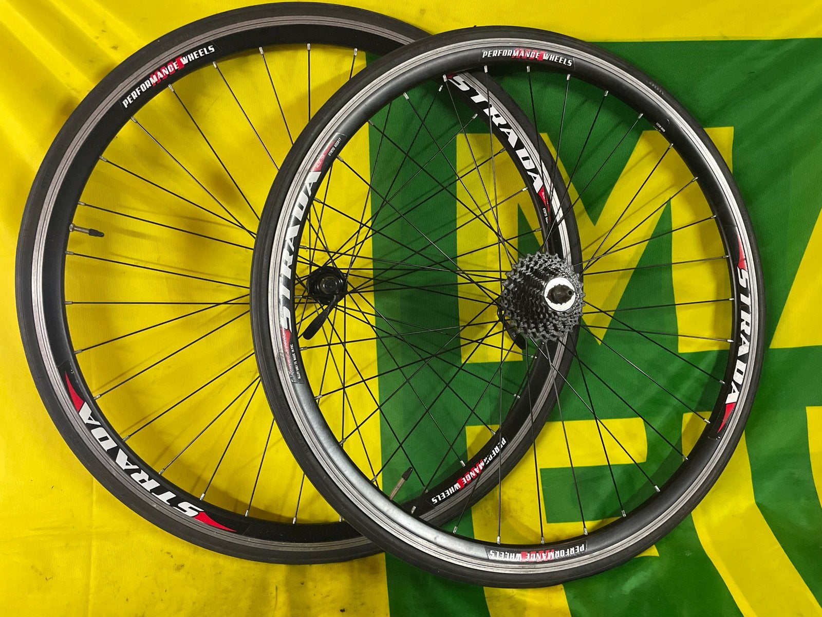 Strada Performance Wielen met Shimano 10sp en CST Banden, Wiel, Gebruikt, Verzenden, Aluminium