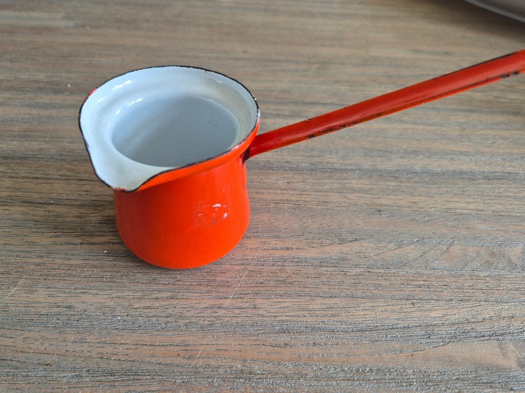 Emaille melk kannetje rood, Ophalen of Verzenden