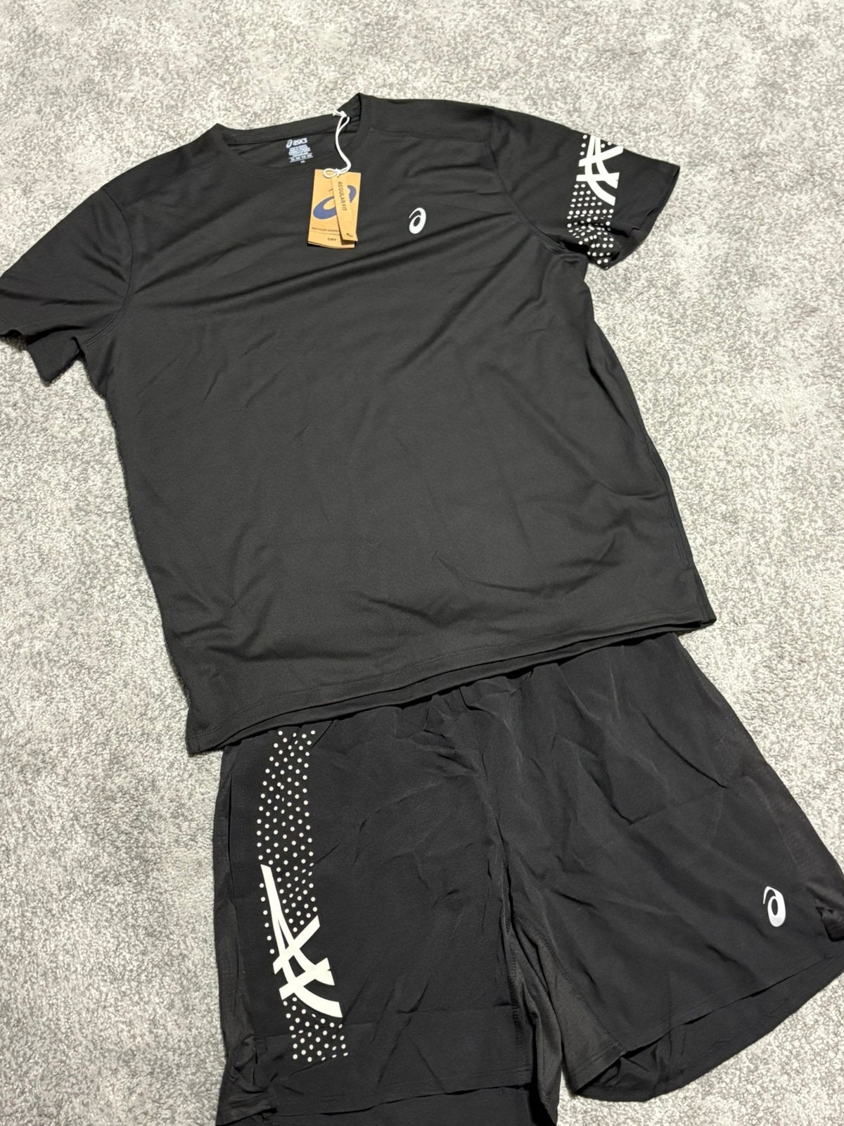 Asics Sportset - Zwart - Maat L, Ophalen of Verzenden, Nieuw, Maat 52/54 (L), Zwart