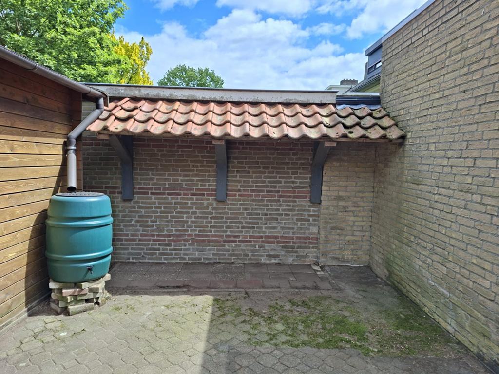 Overkapping voor brandhout, Ophalen, Gebruikt