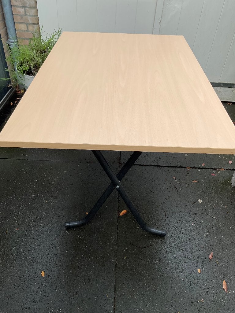 Te koop 1 klaptafel schooltafel Bureau zwaar  80 x 120 cm, Ophalen, Overige typen, 120 cm, Hout