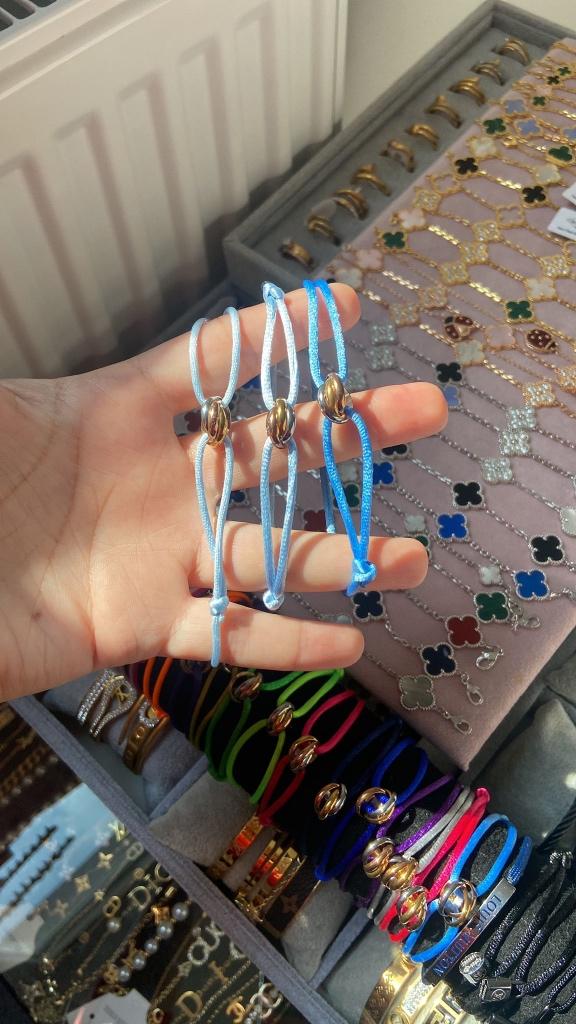 Trinity Cartier armband, Sieraden, Tassen en Uiterlijk, Armbanden, Ophalen of Verzenden, Zo goed als nieuw, Zwart, Overige materialen