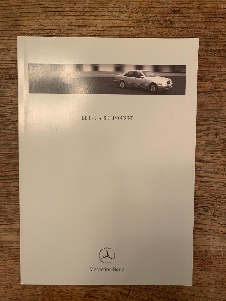 Folder, brochure Mercedes-Benz E-klasse limousine 1999 W210, Zo goed als nieuw, Mercedes-Benz, Mercedes, Ophalen of Verzenden
