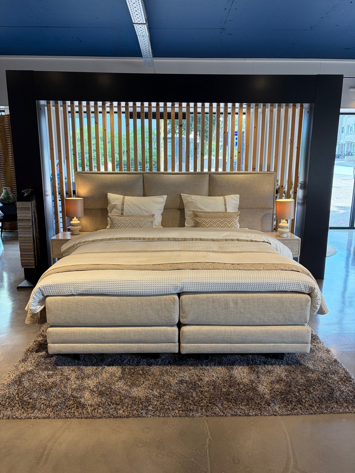Ultima Tribus Boxspring 180x200 elektrisch verstelbaar, Huis en Inrichting, Slaapkamer | Boxsprings, Hotel, Beige, Ophalen of Verzenden