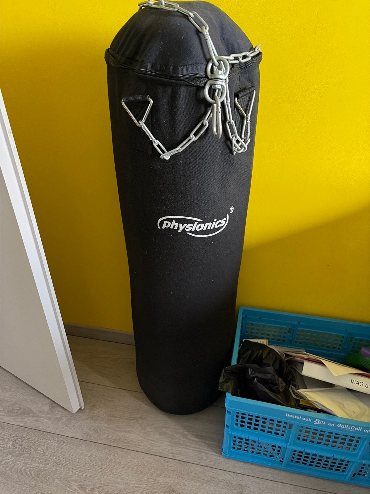 Bokszak Physionics met bokshandschoenen Outshock 14 OZ, Ophalen, Gebruikt, Bokszak
