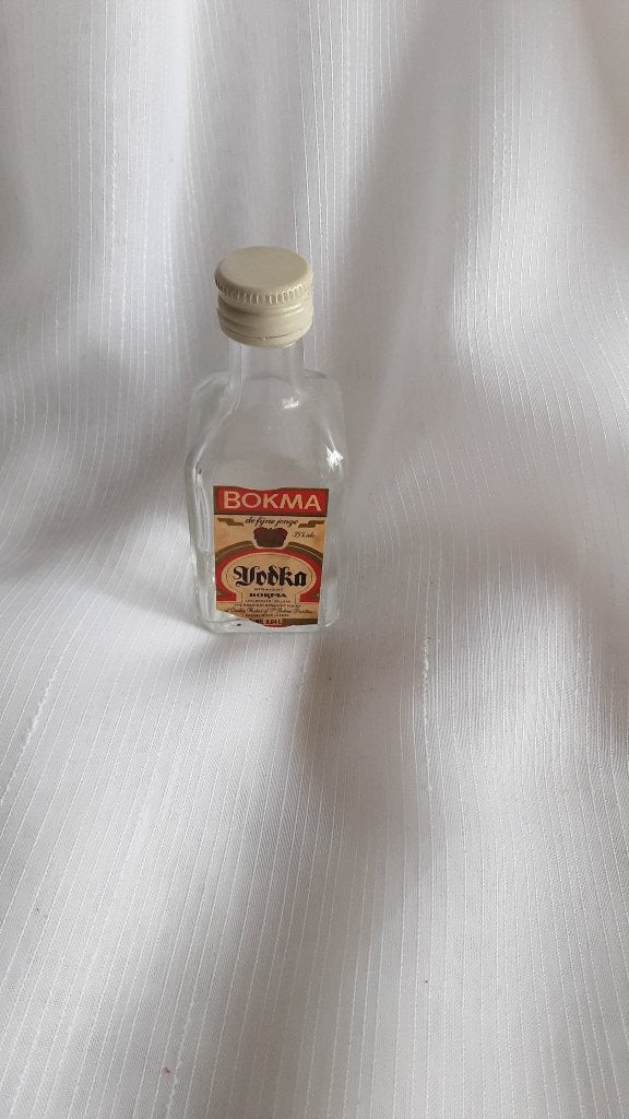 BOKMA VODKA, oude logo, miniatuur, (nr. 25), Ophalen of Verzenden, Nieuw, Gebruiksvoorwerp