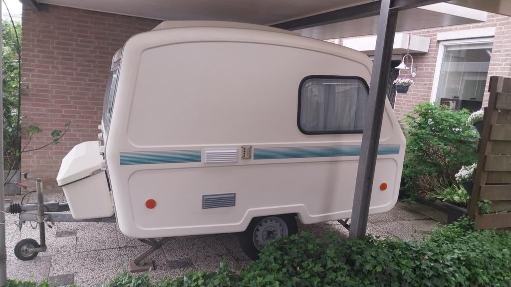 Te koop Predom N126 met voortent Gerjak en hefdak, Rondzit, Hefdak, Particulier, 500 - 750 kg