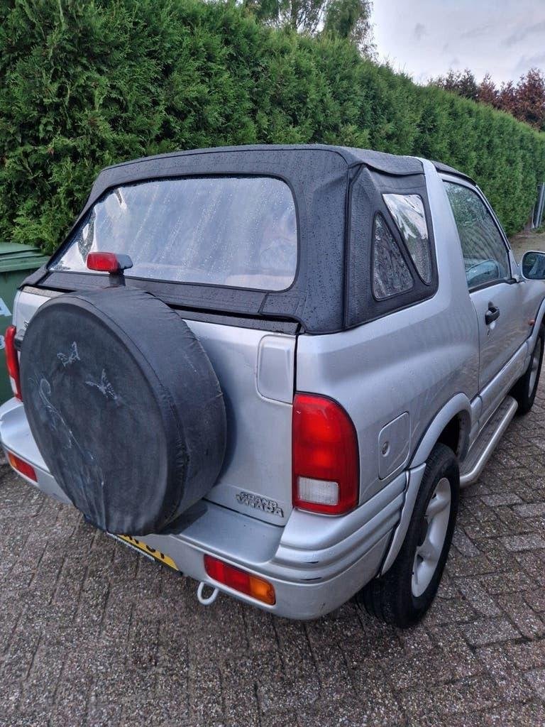 Suzuki Vitara 2000 losse kap met beugels en frame met, Japan, Ap.deroue@planet.nl, Ophalen of Verzenden, Suzuki vitara