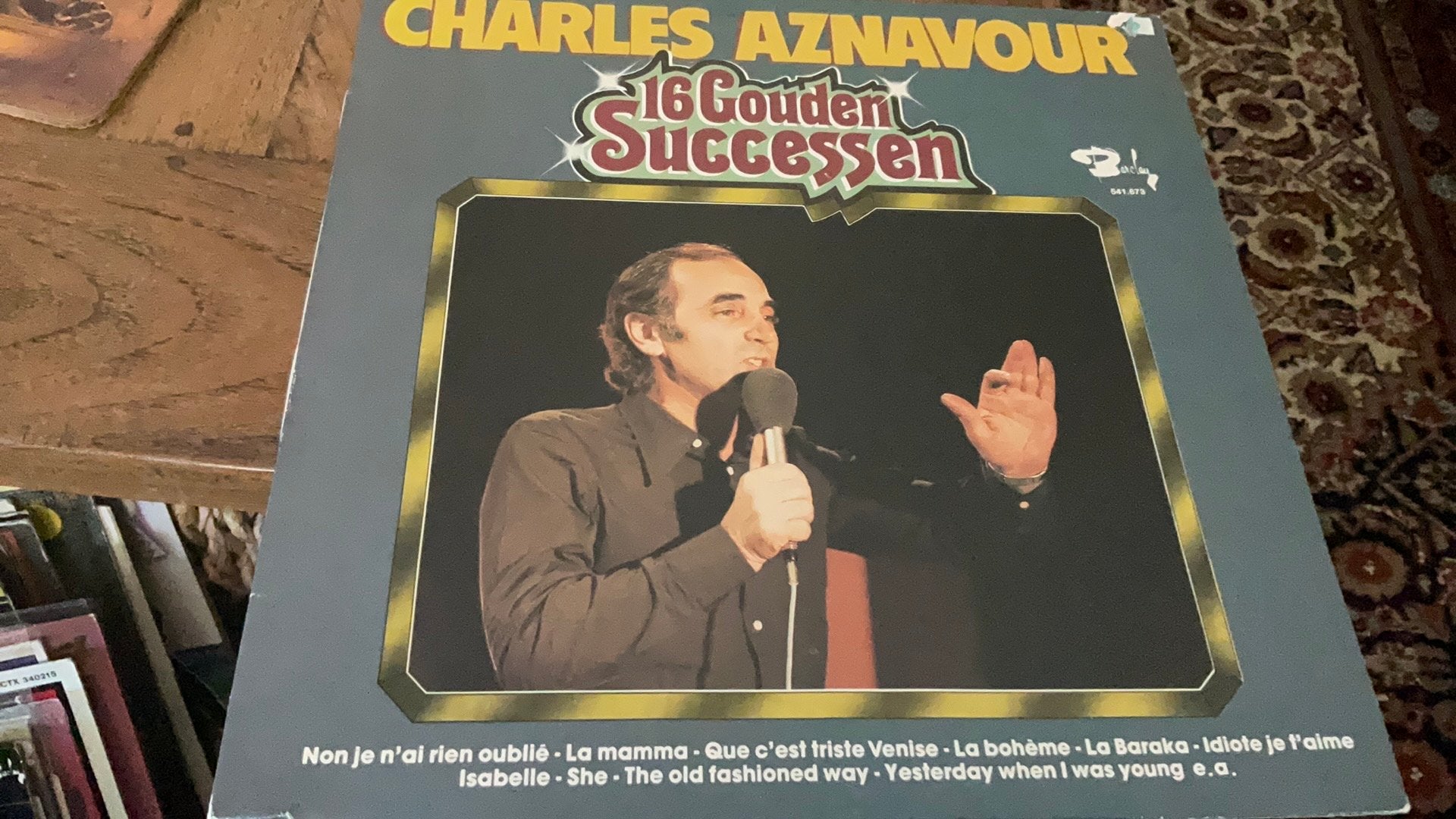 Charles Aznavour. 16 Gouden Successen, Ophalen of Verzenden, Zo goed als nieuw