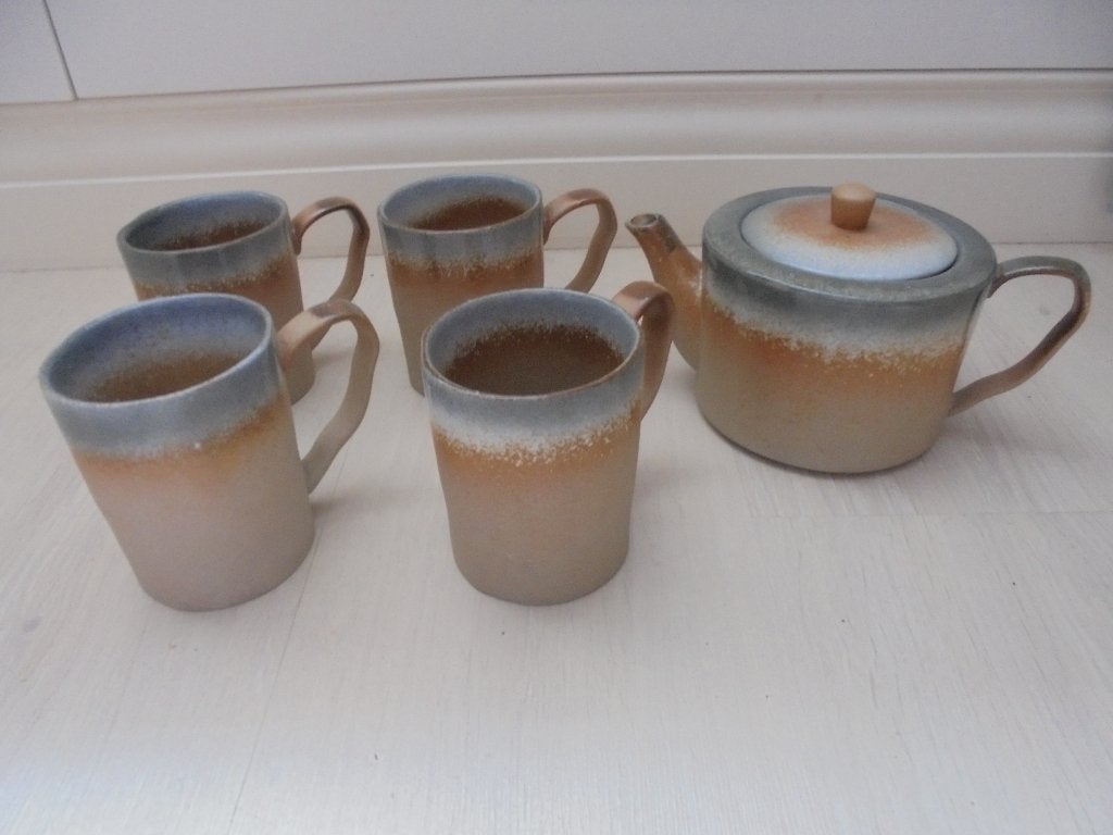 Prachtige theepot incl 4 mokken bekers nieuw, Huis en Inrichting, Keuken | Servies, Nieuw, Ophalen of Verzenden, Overige stijlen