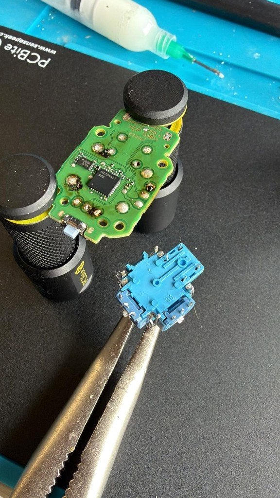 Foto 14 van PS5 Reparaties | Stick drift | HDMI | GTA 6 klaar maken