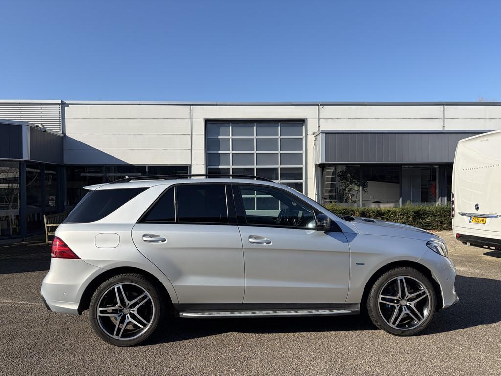 Mercedes-Benz GLE 500 e 4MATIC AMG Trekhaak Elektr. Stoelen, Auto's, Mercedes-Benz, Automaat, Gebruikt, 2000 kg, GLE
