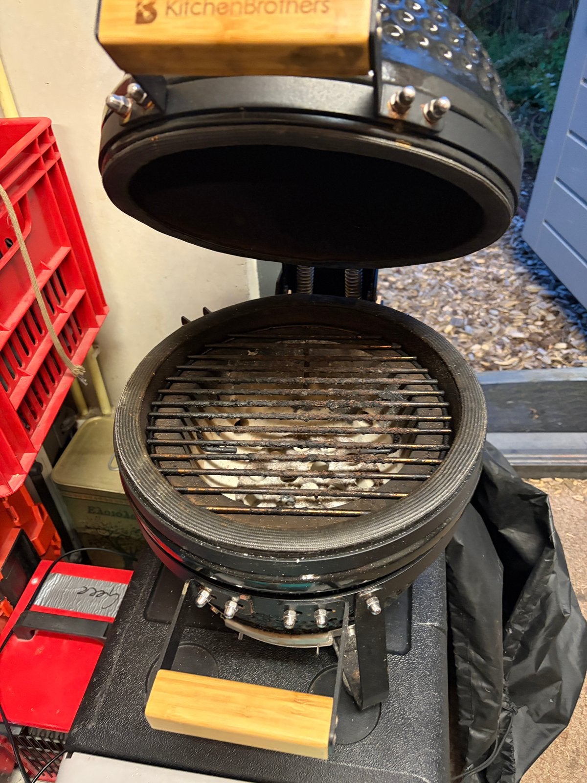 Kamado van kitchen brothers, Ophalen, Zo goed als nieuw