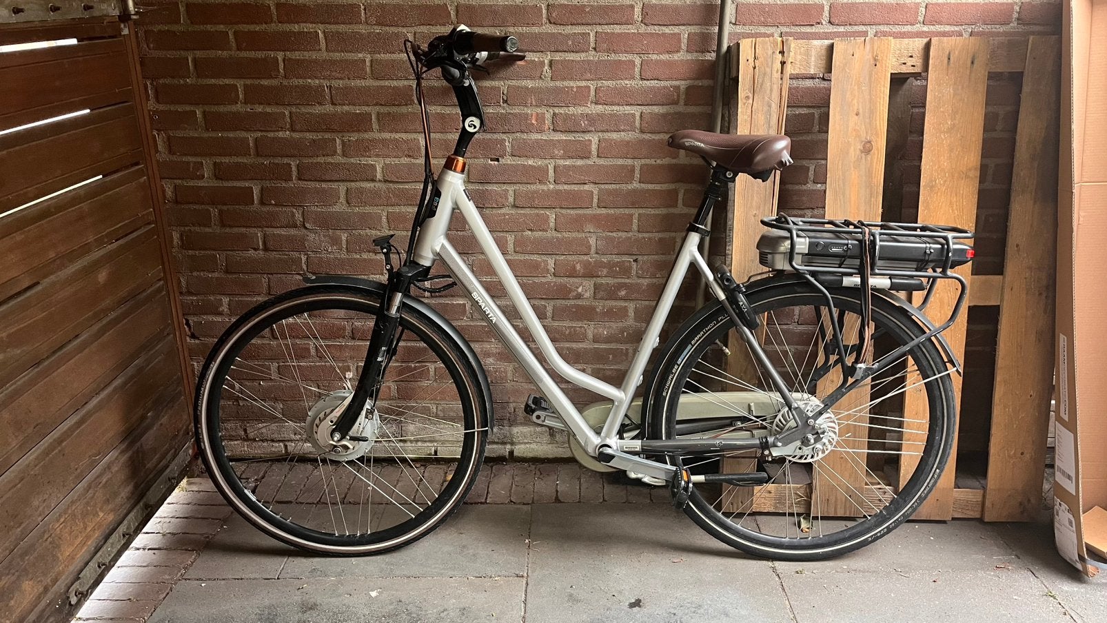 Sparta F8E opknapper, Fietsen en Brommers, Fietsen | Dames | Damesfietsen, Ophalen, Sparta, Gebruikt, Versnellingen