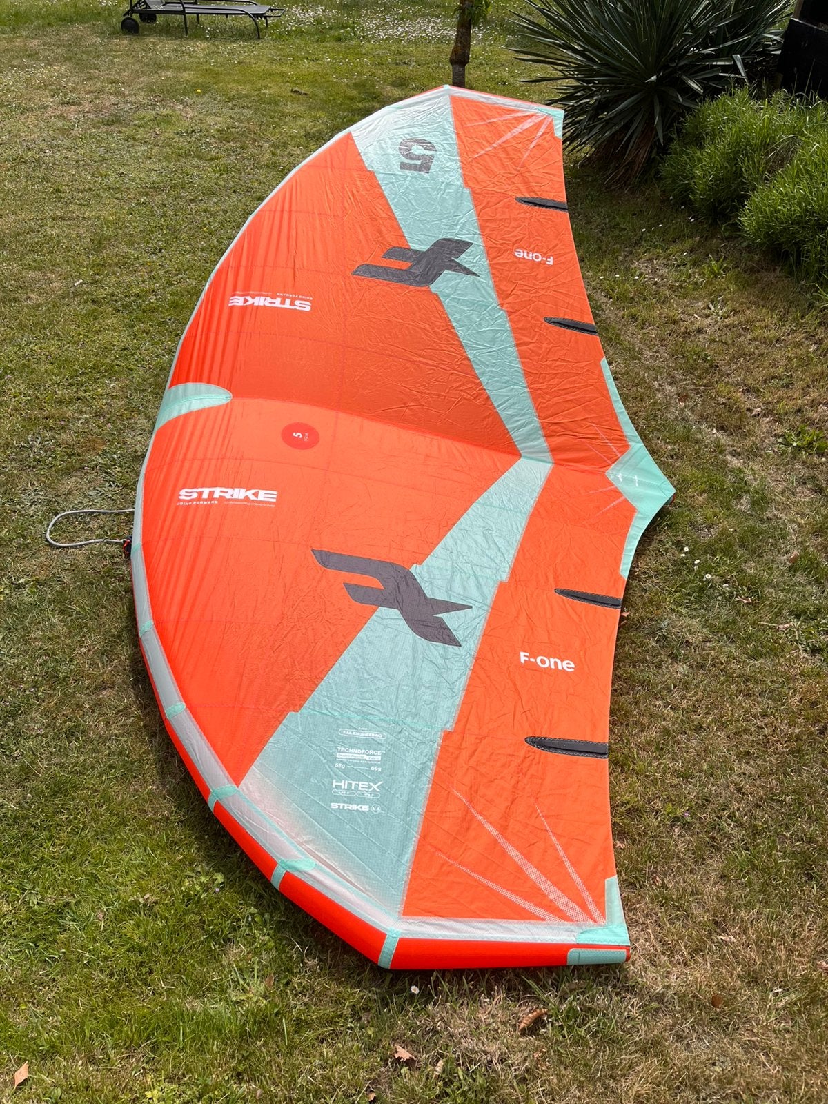 F one Strike v4 5m2, Watersport en Boten, Wingsurfen, Ophalen of Verzenden, Zo goed als nieuw, Wingsurf-wing