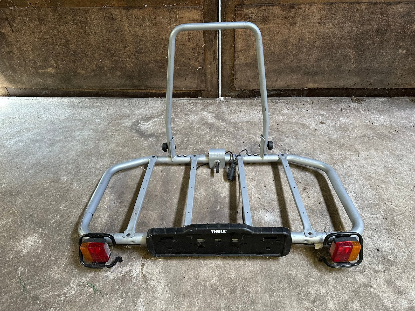 Thule Easybase 949 Trekhaakdrager voor koffer/fietsen, Ophalen, Gebruikt