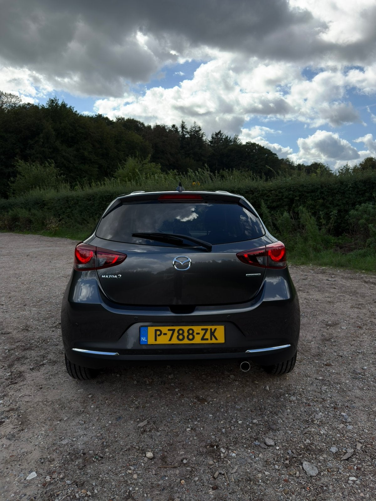 Foto 16 van Mazda 2 1.5 Skyactiv-G Luxury (Modeljaar 2022) – Topstaat