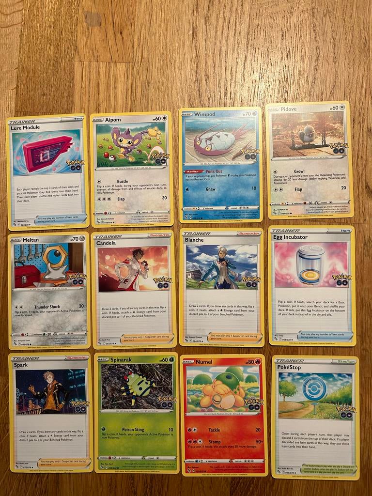 Pokémon GO TCG Kaarten Set - 12 Stuks, Hobby en Vrije tijd, Verzamelkaartspellen | Pokémon, Ophalen of Verzenden, Zo goed als nieuw