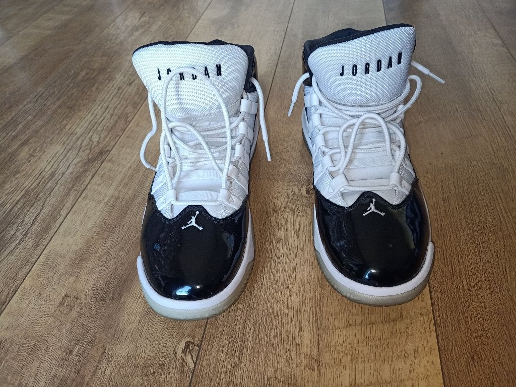 Jordan Max Aura Black White, Overige kleuren, Ophalen of Verzenden, Jordan, Sneakers of Gympen