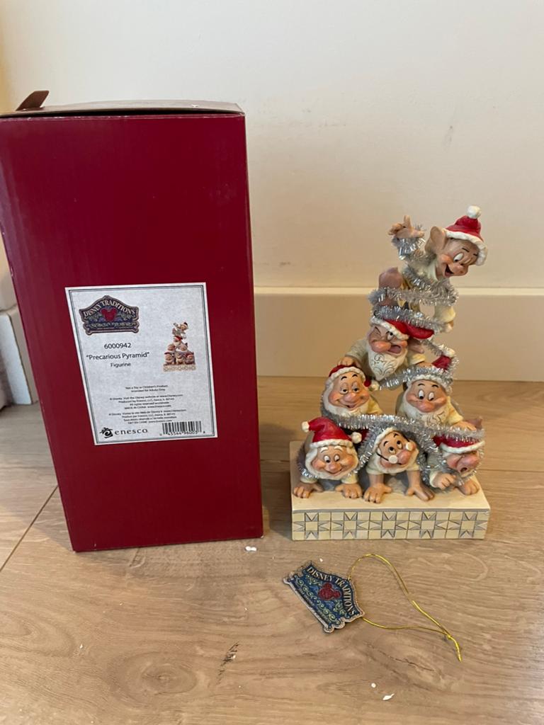 Disney traditions Jim shore sneeuwwitje dwergen kerstmis, Verzamelen, Disney, Ophalen of Verzenden, Overige figuren, Zo goed als nieuw