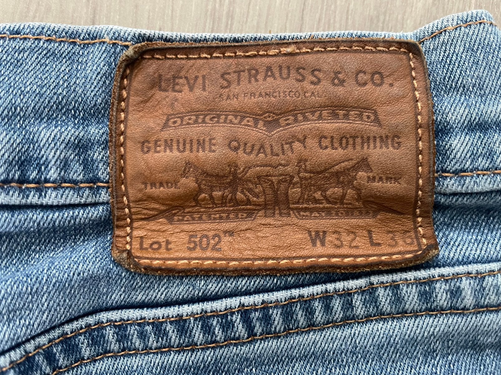 Levi's 502 jeans lichtblauw destressed W32/L30, Ophalen of Verzenden, Zo goed als nieuw, Blauw, W32 (confectie 46) of kleiner