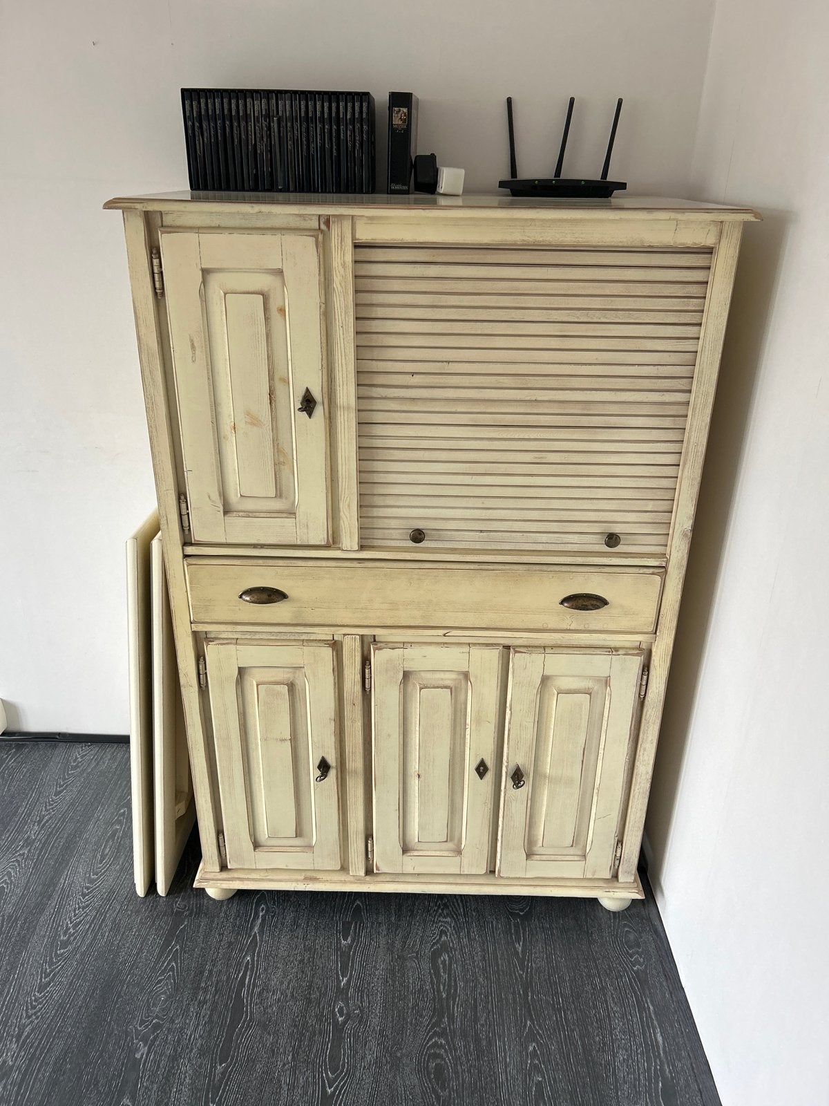 Antieke secretaire/kast met rolluik en lades, Ophalen