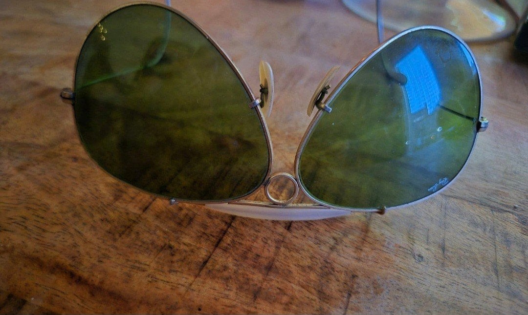 Vintage Ray-Ban Aviator zonnebril - Goudkleurig frame, Sieraden, Tassen en Uiterlijk, Gebruikt, Zonnebril, Verzenden, Ray-Ban