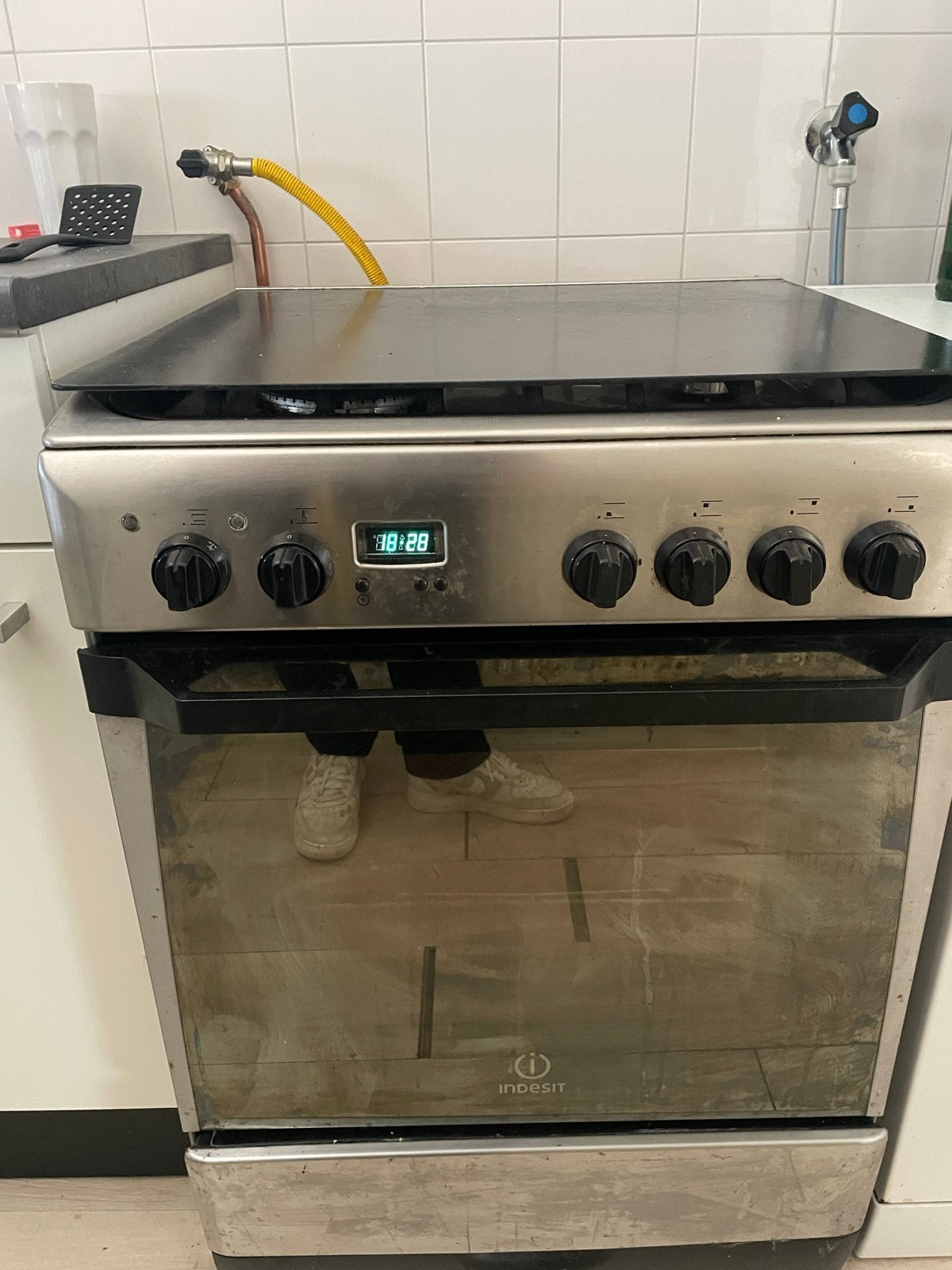 Indesit gasfornuis met 4 pitten en oven (60x60 cm), Ophalen, Gebruikt, 4 kookzones, Gas