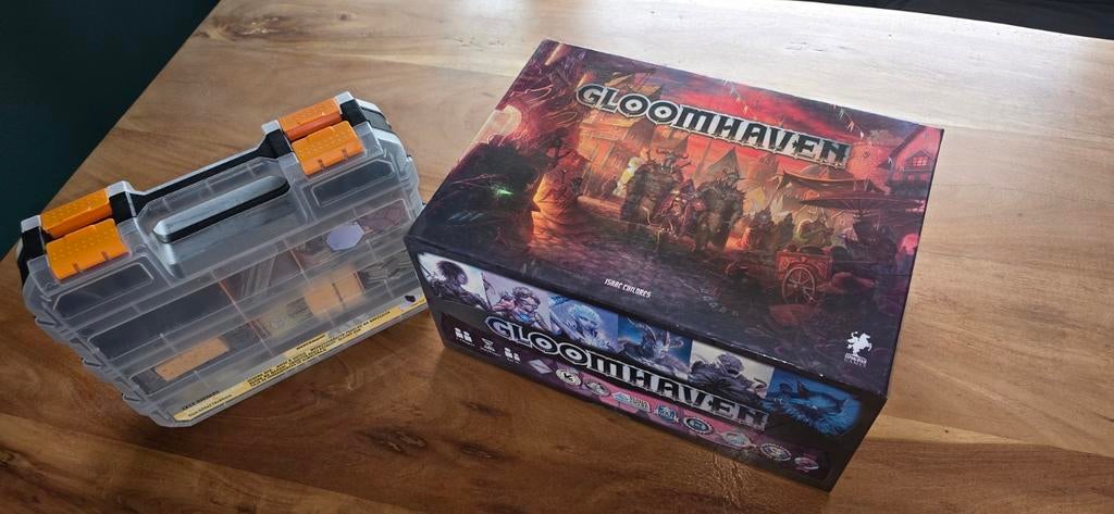 Gloomhaven First Edition gereset, Hobby en Vrije tijd, Gezelschapsspellen | Bordspellen, Ophalen, Gebruikt, Cephalofair Games