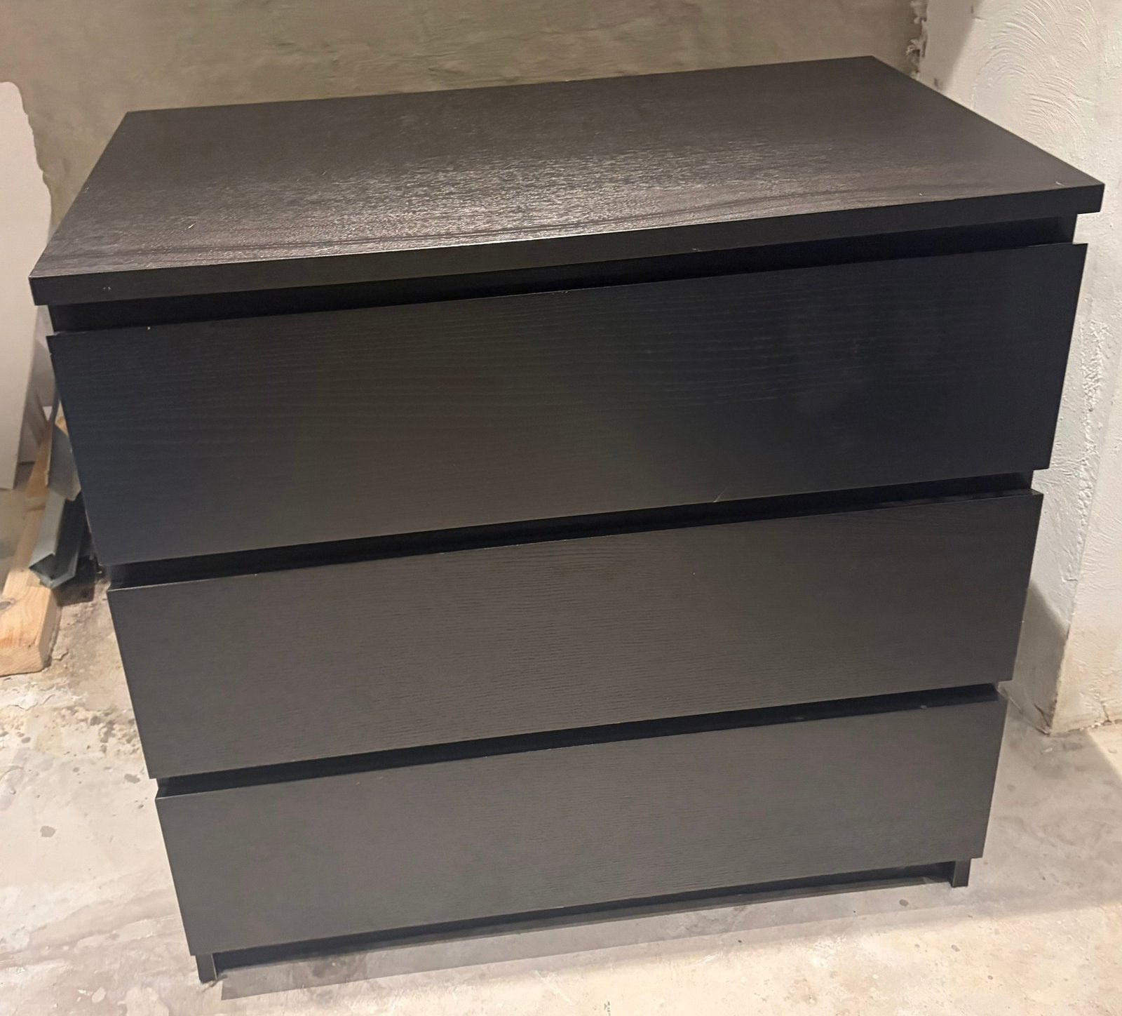 Malm Ladekast 3 lades Ikea beschadigd maar werkend, Ophalen, 50 tot 100 cm, Zo goed als nieuw, 3 of 4 laden