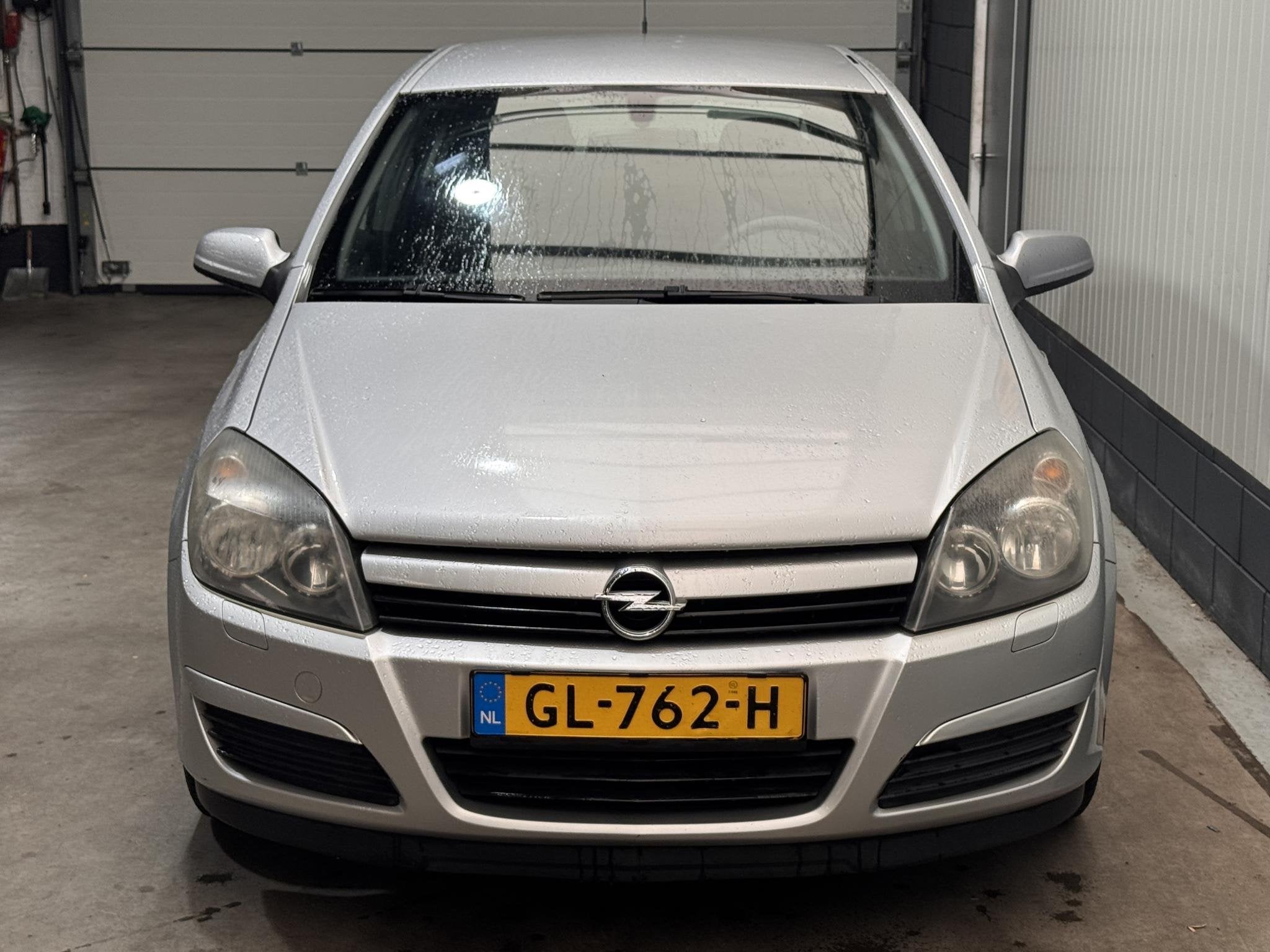 Opel Astra 1.4 Essentia, Auto's, Opel, Voorwielaandrijving, Stof, Gebruikt, Zwart